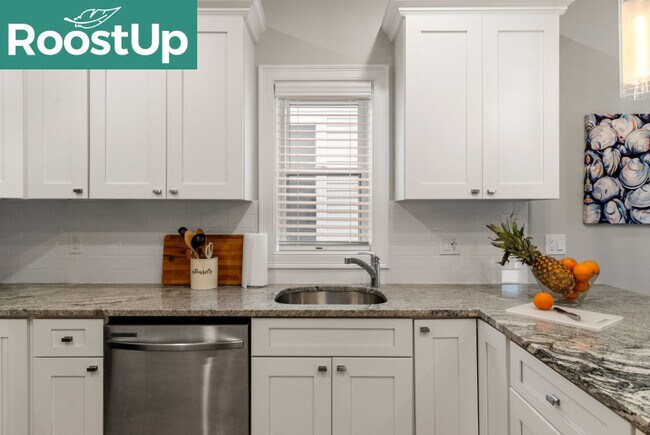 Foto del edificio - Furnished Bedroom with Private Bath in South Boston
