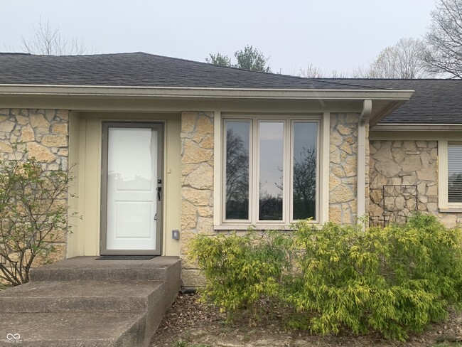 Building Photo - 2105 Pebble Beach Dr