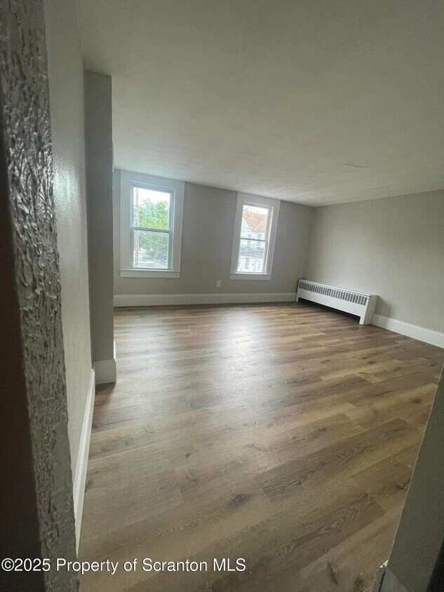 Foto principal - 77 St Clair St