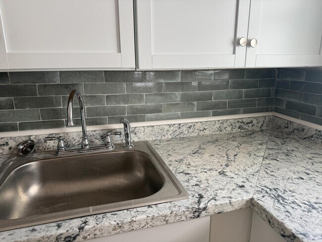 Foto del edificio - 602 Meadowlawn Dr