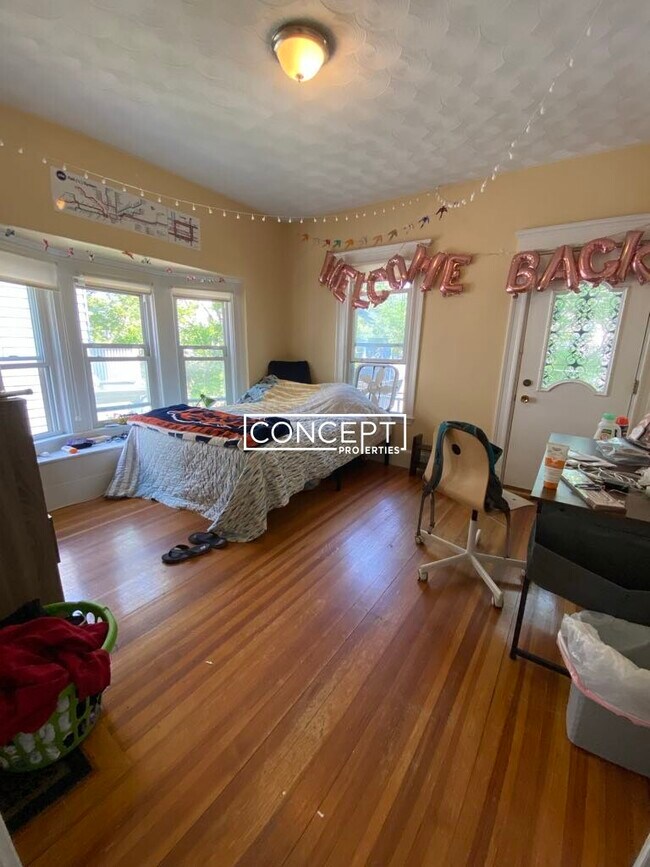 Foto del edificio - 70 Ossipee Rd