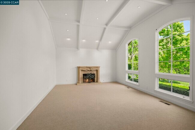 Building Photo - 18 Emmons Canyon Ct