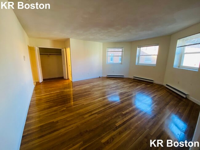 Building Photo - 22 Armington St