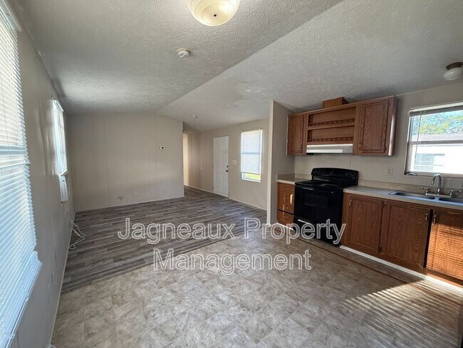 Foto del edificio - 2210 Center St