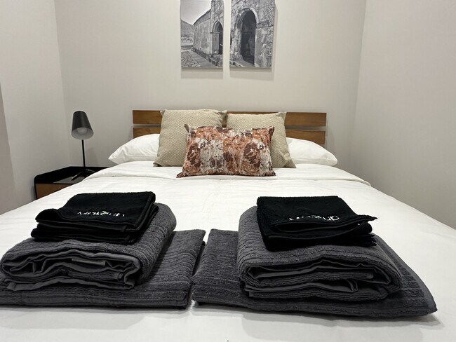 Bedroom Unit 1 and example for all suites - 21 Batavia