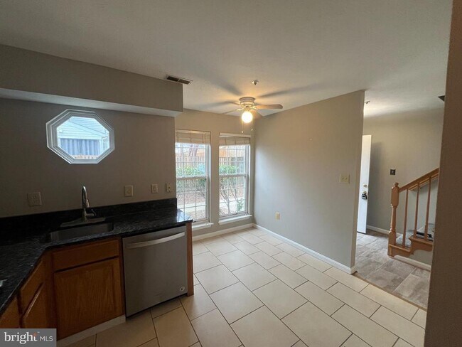 Foto del edificio - 47745 Devin Cir