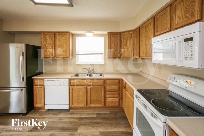 Foto del edificio - 15121 Proud Truth Dr