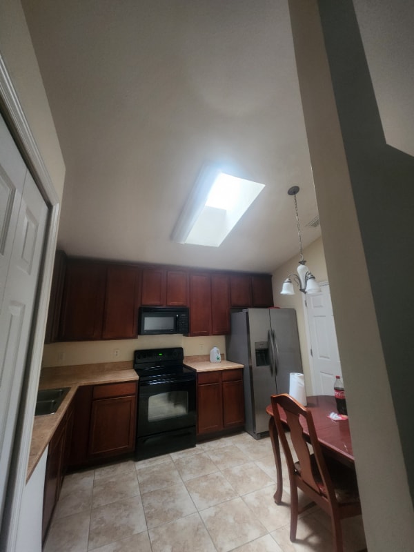 Foto del edificio - 6126 Morse Glen Ct