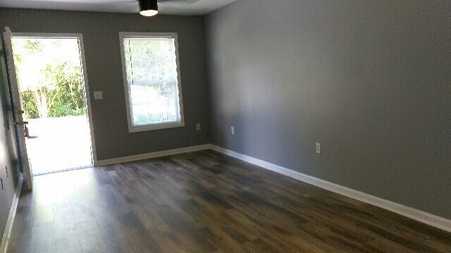 Building Photo - 101 Evergreen Trail SE