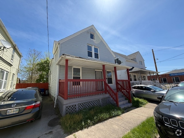 Building Photo - 1407 E 90th St