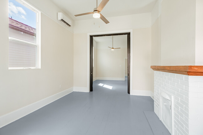 Building Photo - 618 Valence St