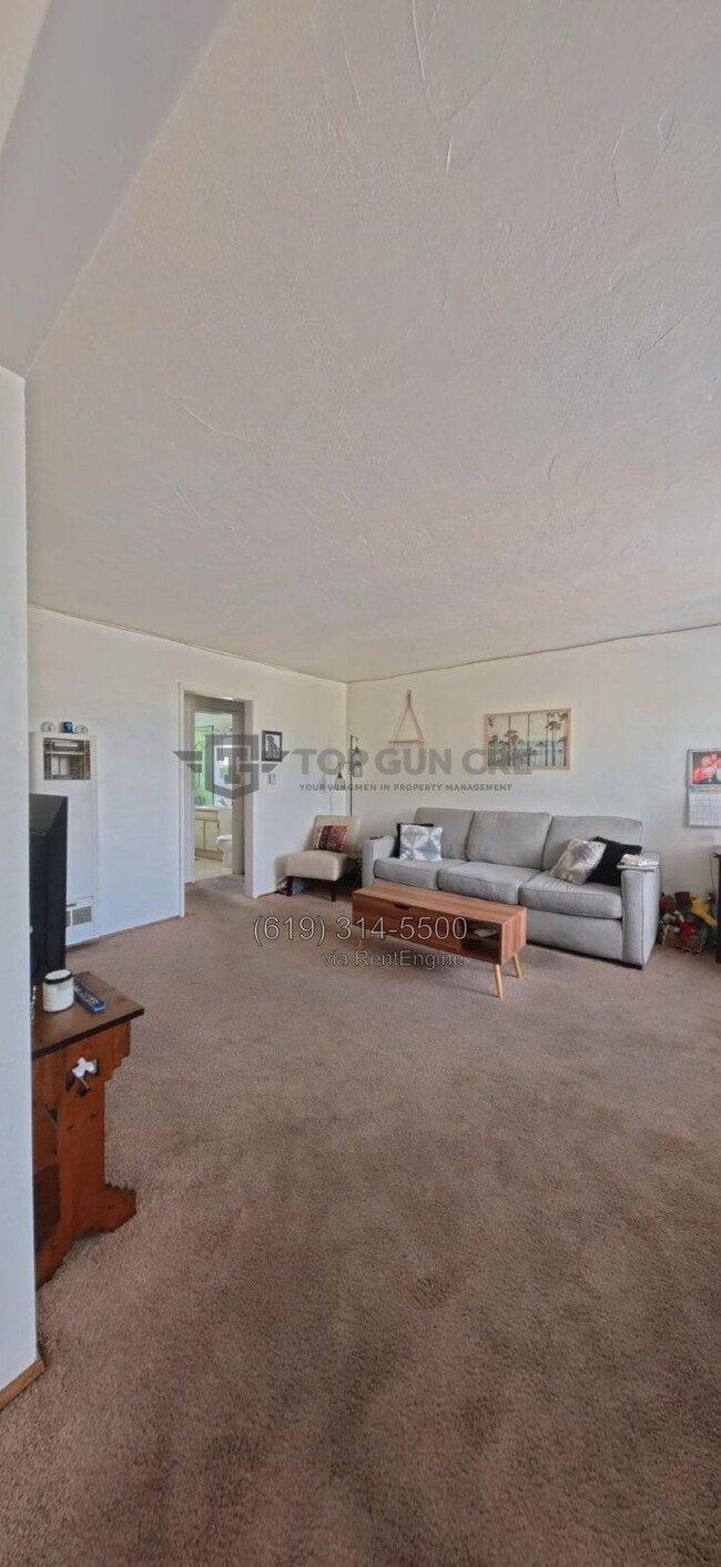 Building Photo - 3703 Haines St