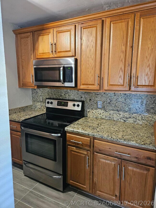 Foto del edificio - 10035 Winding Lake Rd