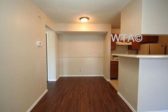 Building Photo - 1 bedroom in AUSTIN TX 78745