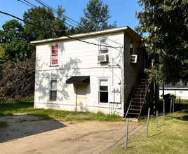 Building Photo - 3004 Georgia St
