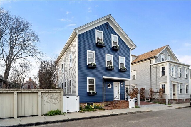 Building Photo - 33 Marsh St