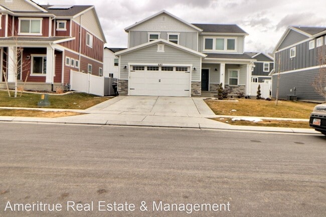 Building Photo - 3 br, 2.5 bath House - 4367 East  Golden O...