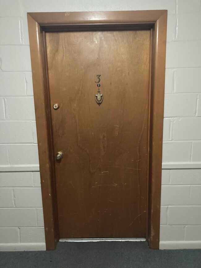 Front Door - 1499 N East St