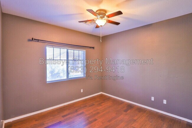 Foto del edificio - 525 N Miller Rd