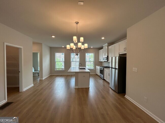 Building Photo - 3715 Davis Cir