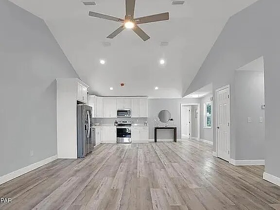 Building Photo - 104 Oleander Cir