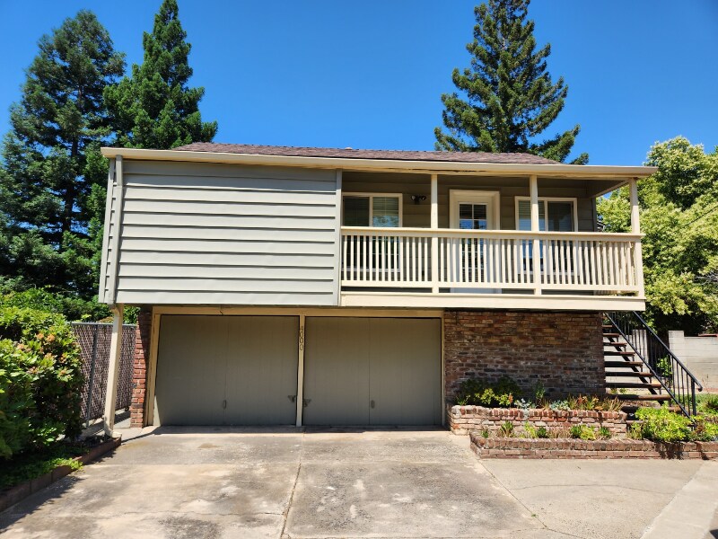 Foto principal - 4000 69th St