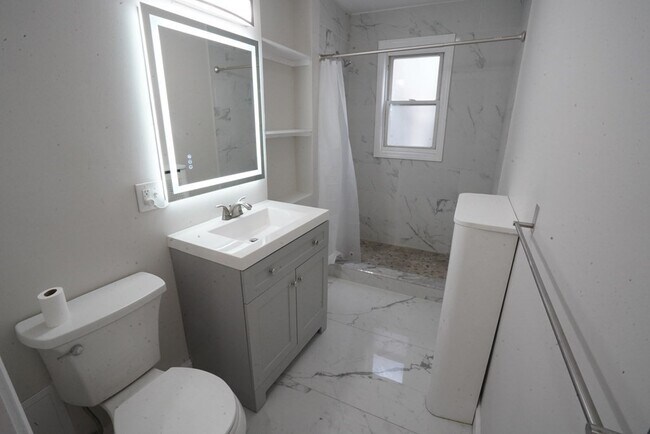 Building Photo - 147 Dudley St