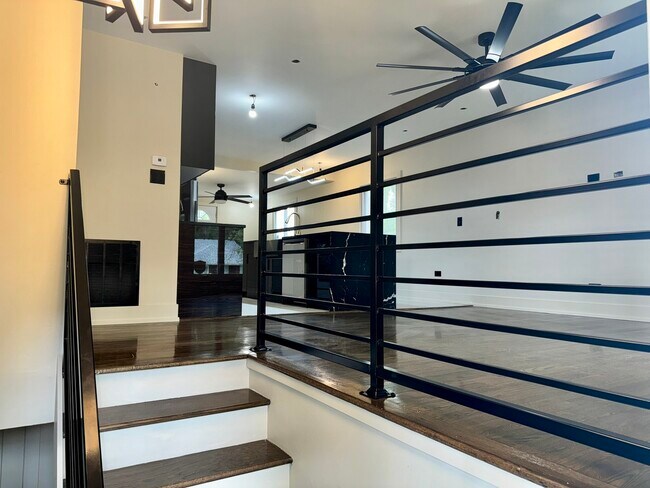 Foto del edificio - 13235 S Vernon Ave