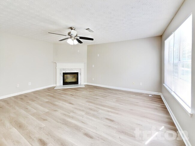 Building Photo - 2277 Kilgore Ln