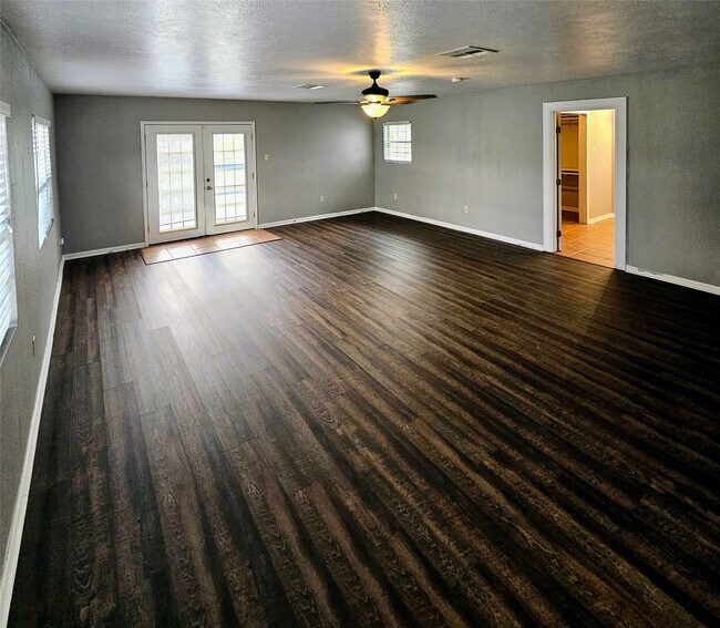 Foto del edificio - 1131 County Rd 515