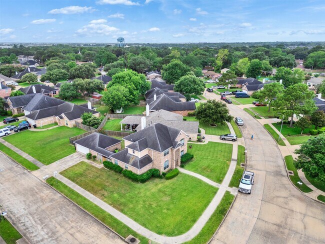 Building Photo - 1803 Ripple Creek Dr