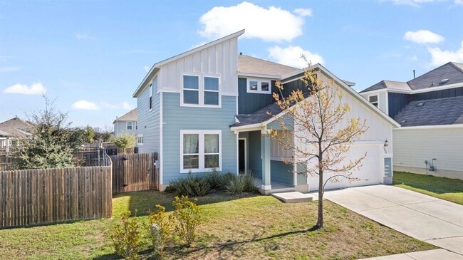 Foto del edificio - 11910 Clayton Creek Ave