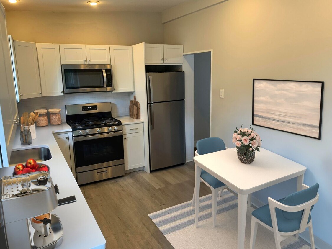 Foto del edificio - 4 Bedroom and 1.5 Bath House