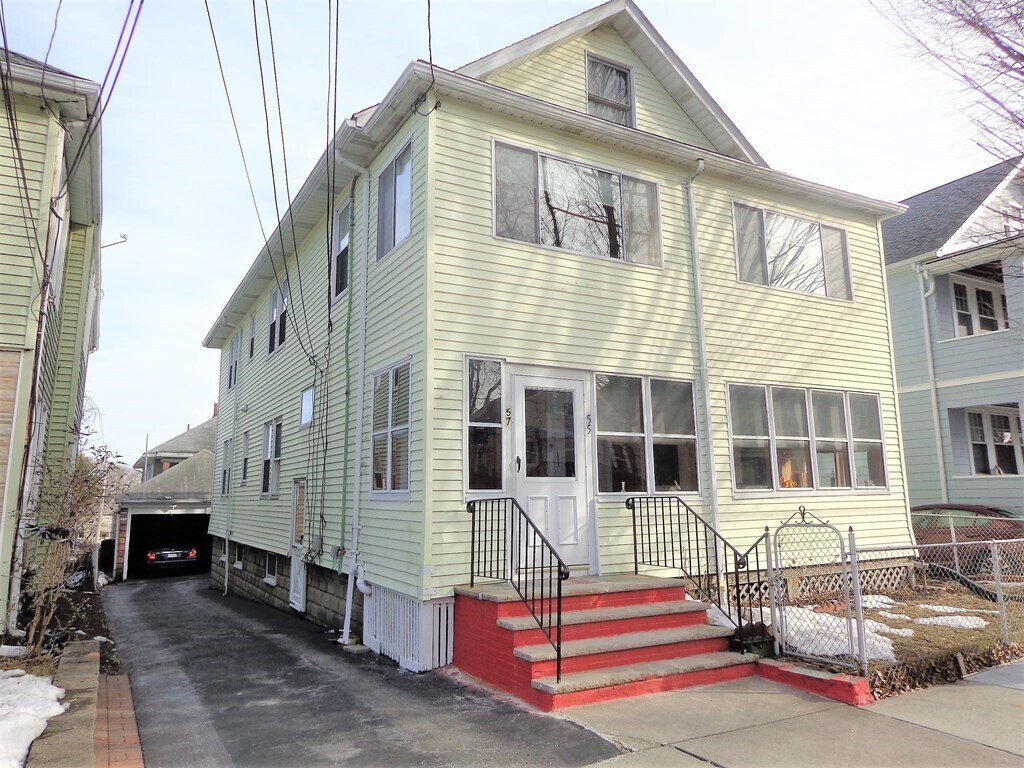 Primary Photo - 55 Chapman St