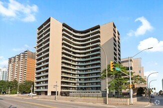 Building Photo - 111 Riverside Dr E