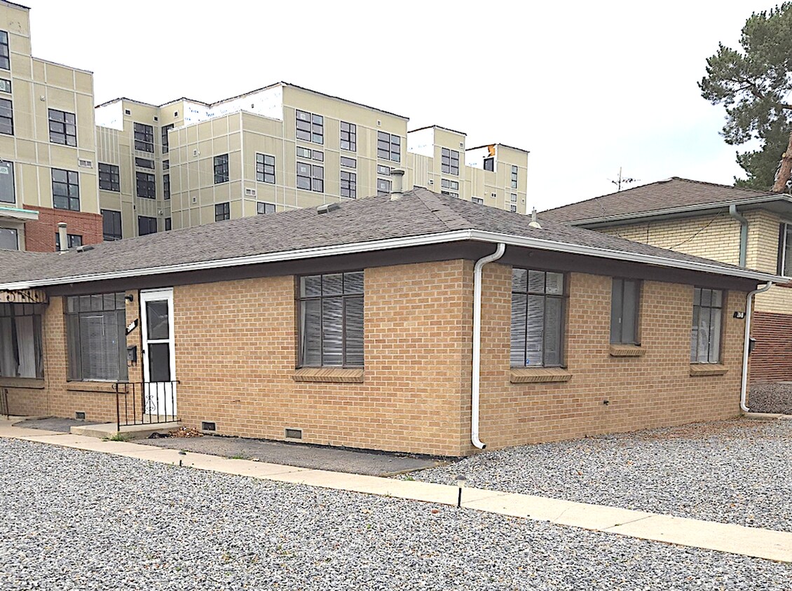 Foto principal - Bright Two Bedroom in University District-...