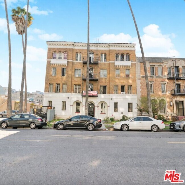 Foto del edificio - 537 S Kenmore Ave