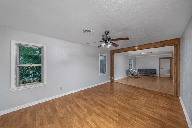 Foto del edificio - 1802 NW Lake Ave