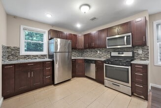 Building Photo - 20 Gardner Ave