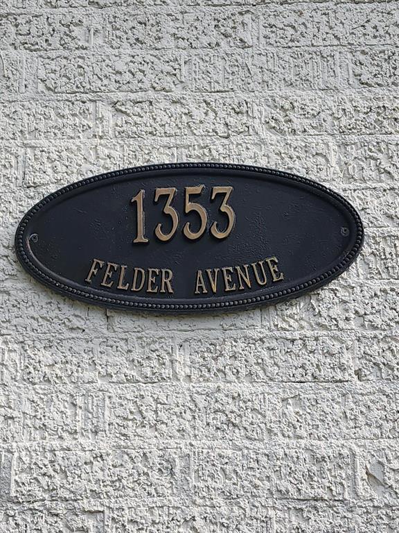 Foto del edificio - 1353 Felder Ave