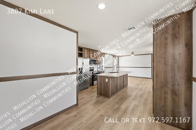 Foto del edificio - 3807 Kimi Ln