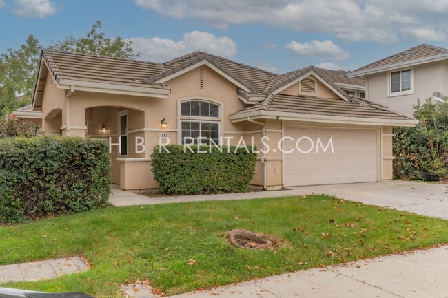 Foto del edificio - 1582 Peony Dr