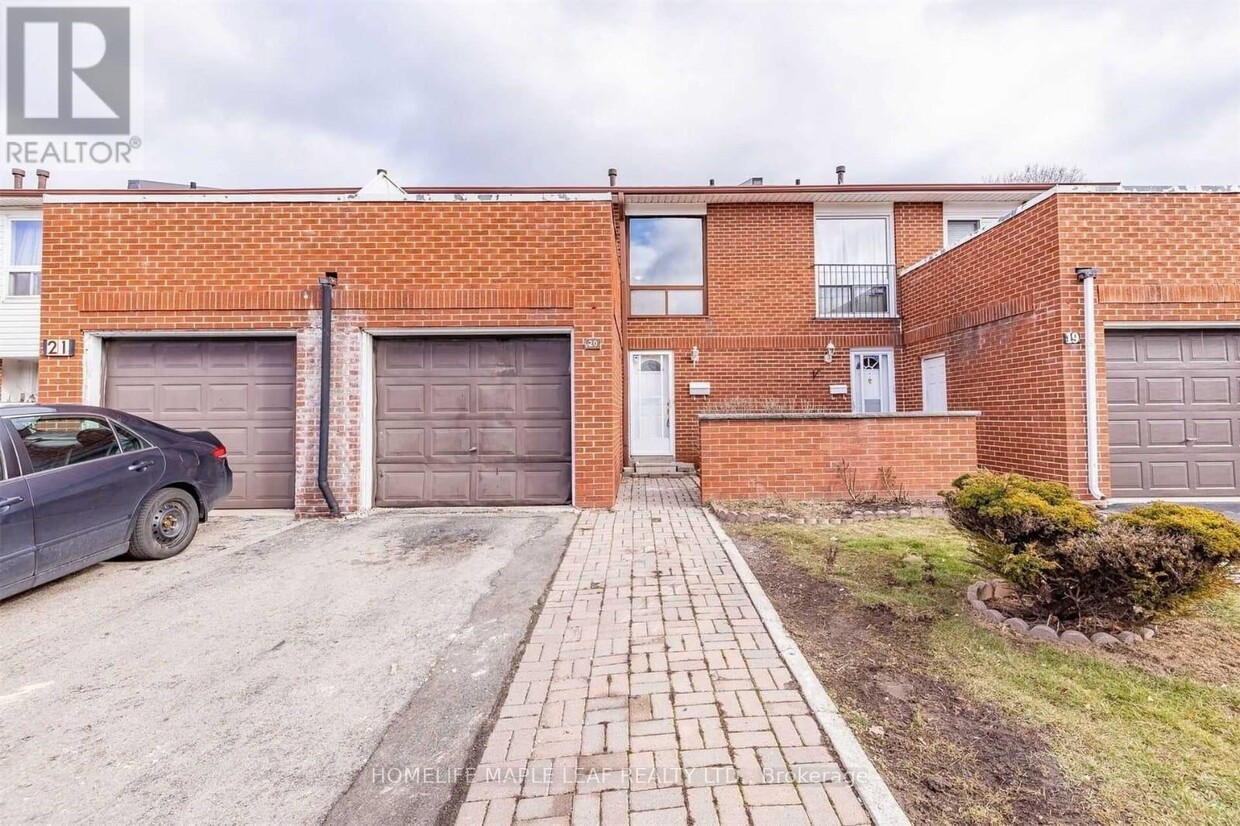 Primary Photo - 3430-3430 Brandon Gate Dr