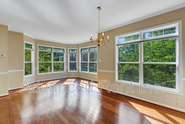 Building Photo - 10216 Pembroke Grn Pl