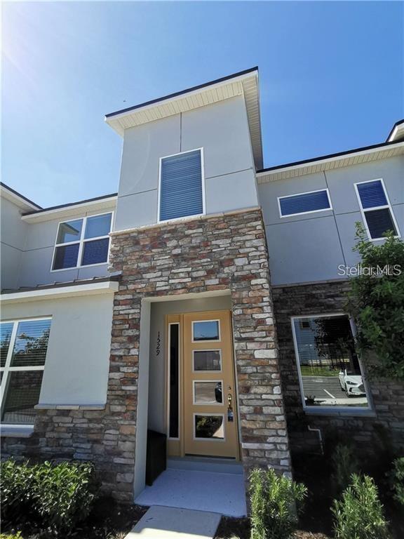 Foto del edificio - 1529 Carey Palm Cir