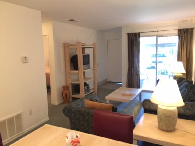 Building Photo - 2857 N Los Felices Rd