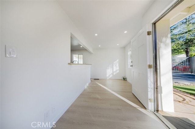 Building Photo - 10431 Las Lunitas Ave