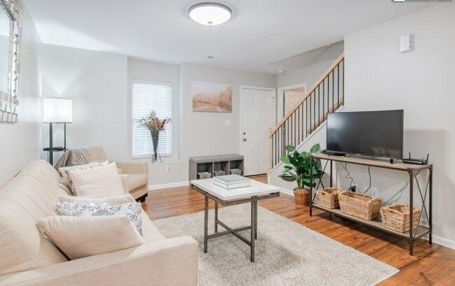 Building Photo - Charming Christiansburg Home