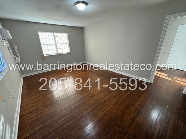 Building Photo - 6804 1st Ave S