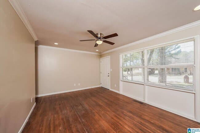 Building Photo - 9765 Virginianna Dr